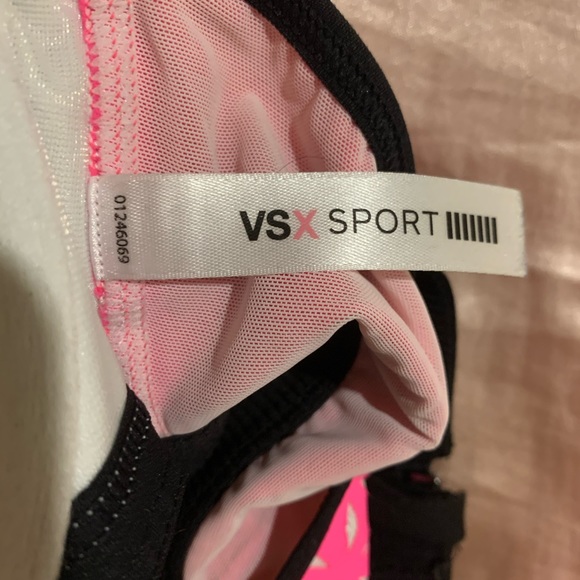 VS Sports Bra - Picture 6 of 6